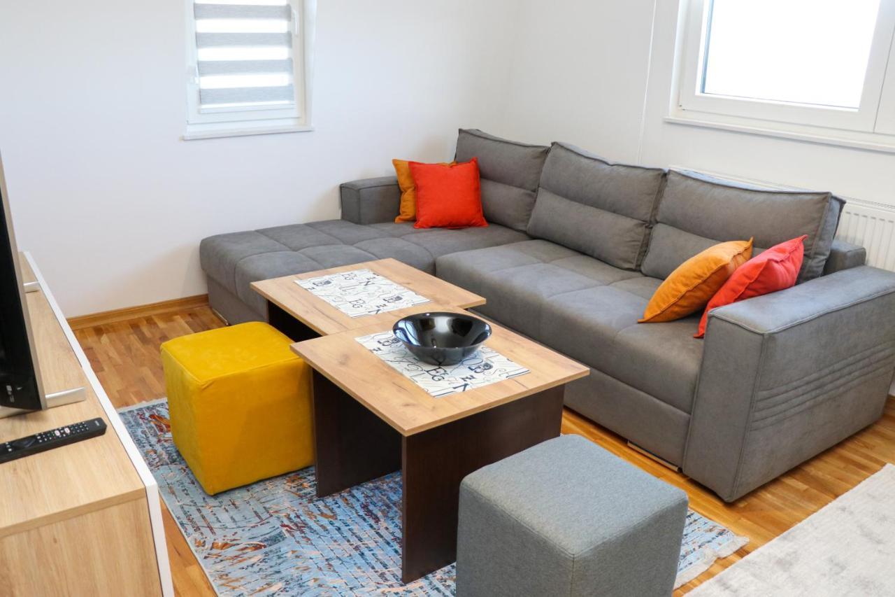 Apartmani Vidik - Groodvy House Τζαχορίνα Εξωτερικό φωτογραφία