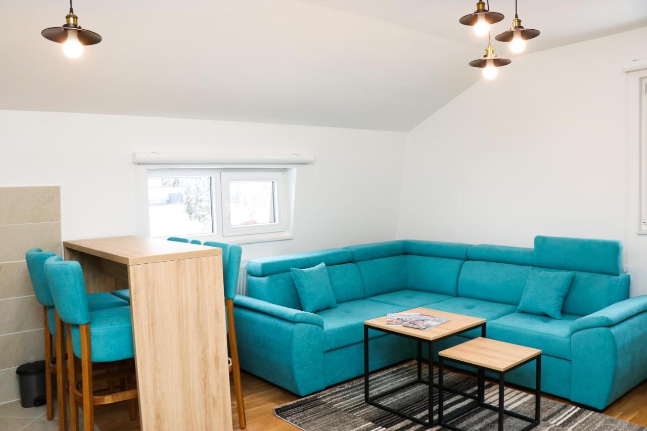 Apartmani Vidik - Groodvy House Τζαχορίνα Εξωτερικό φωτογραφία