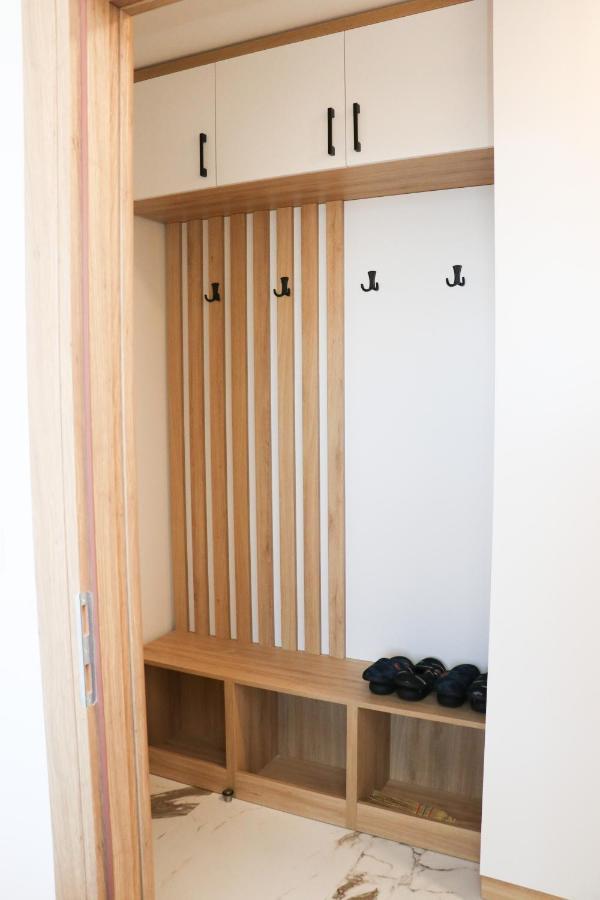 Apartmani Vidik - Groodvy House Τζαχορίνα Εξωτερικό φωτογραφία
